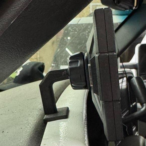 1999–2007 Classic GM CTS Dash / Pillar Mount