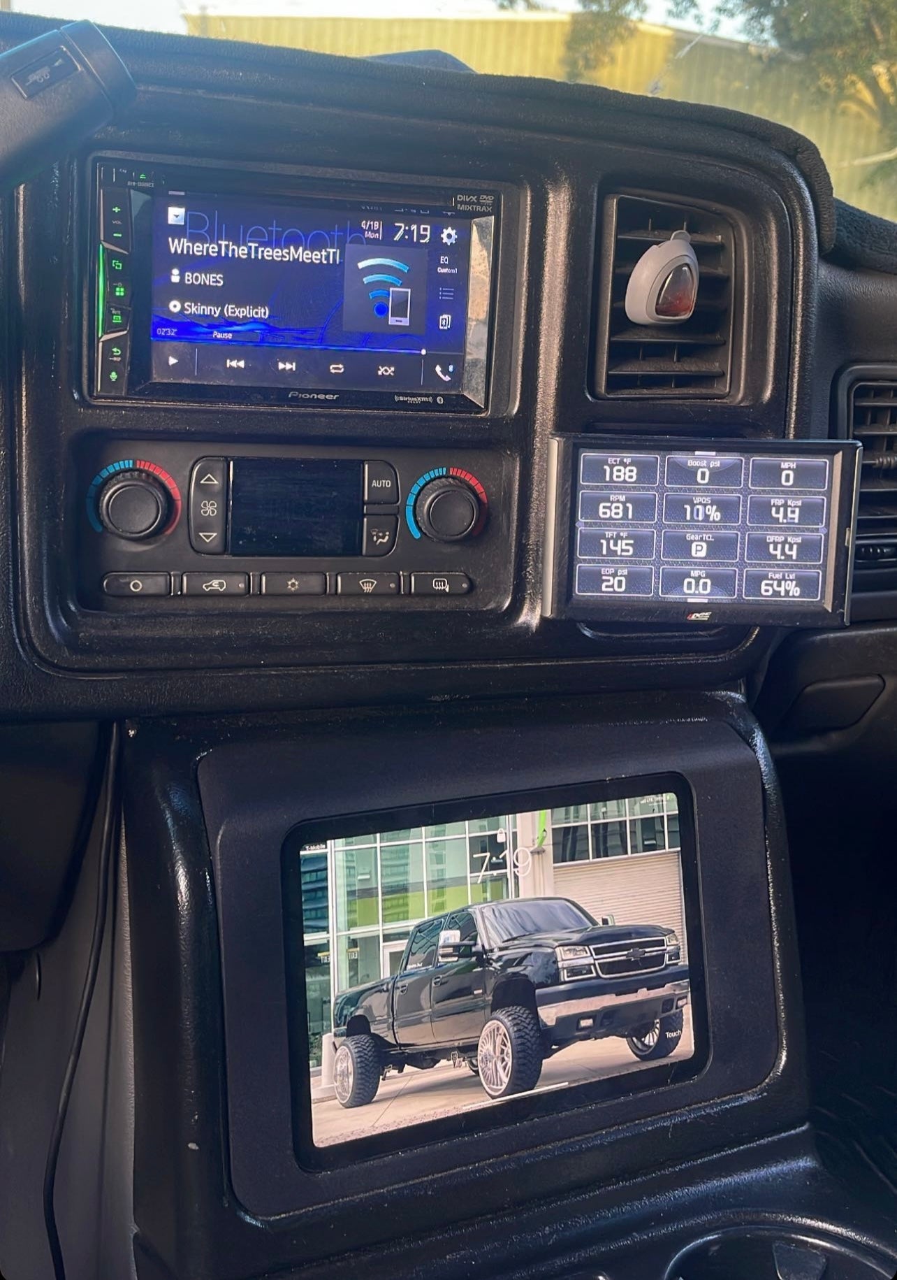 2003-2007 CTS 2&3 GM Classic Corner Dash Pocket Mount